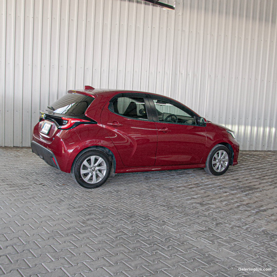 Toyota Yaris 2023 Satılık İkinci El - Thumbnail 2