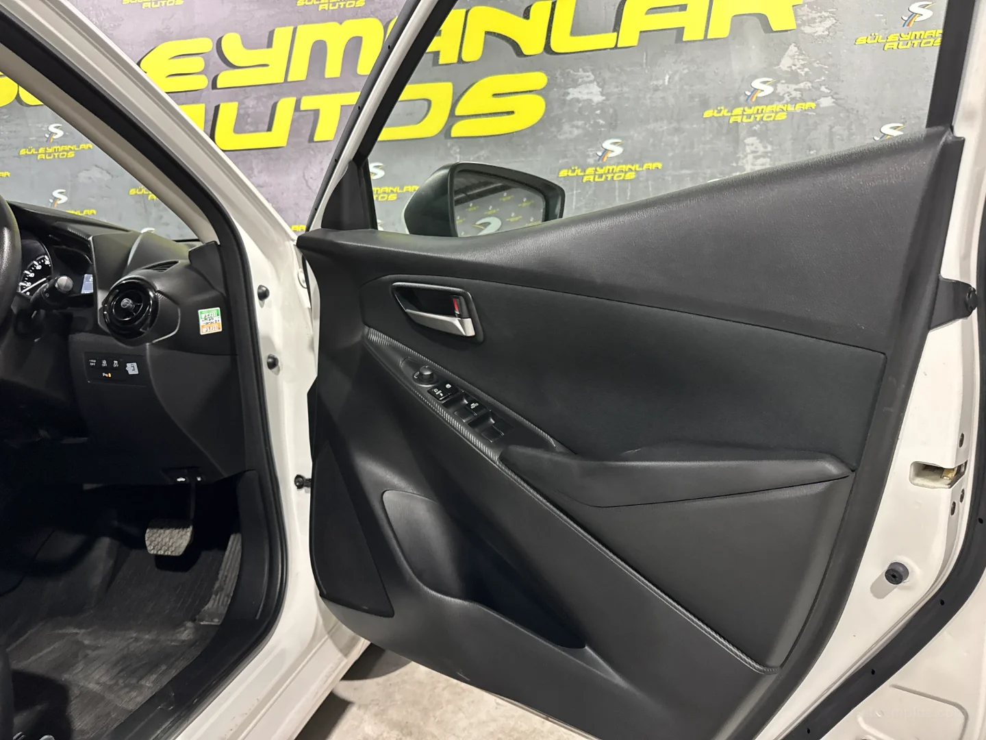 Mazda 2 2022 Satılık İkinci El - Thumbnail 8
