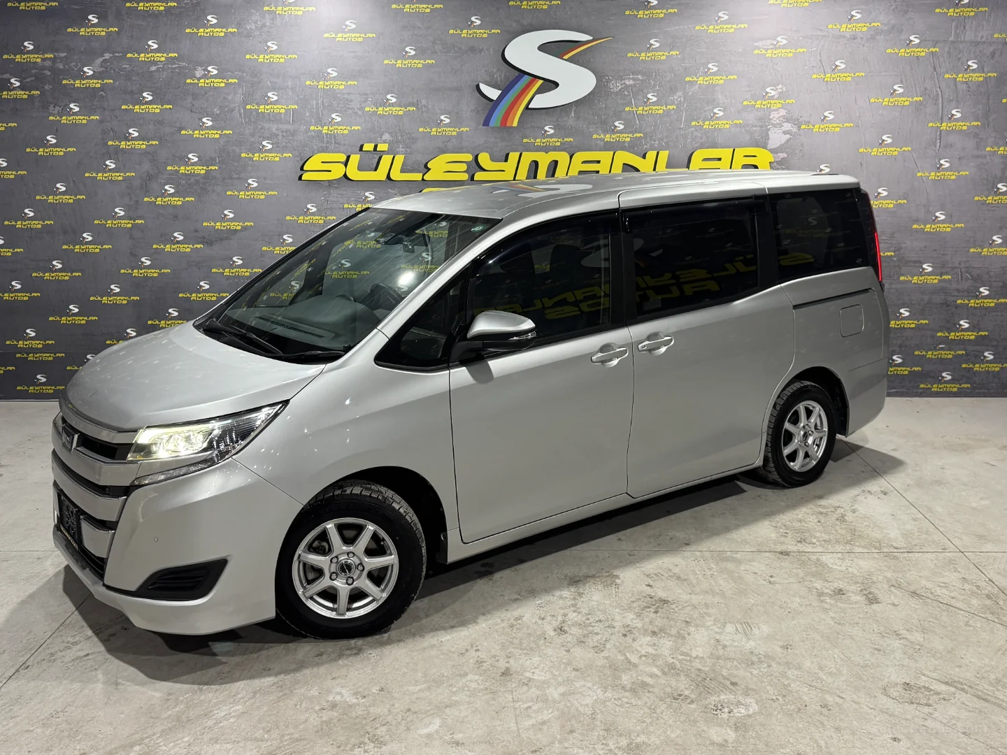 Toyota Noah 2022 Satılık İkinci El - Thumbnail 4