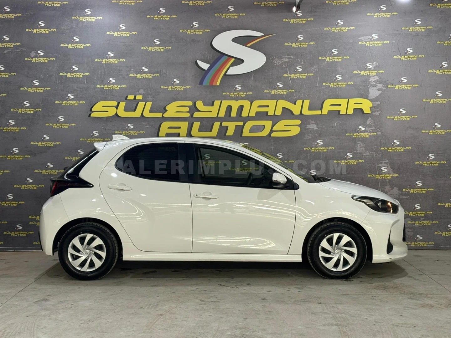 Toyota Yaris 2023 Satılık İkinci El - Thumbnail 4