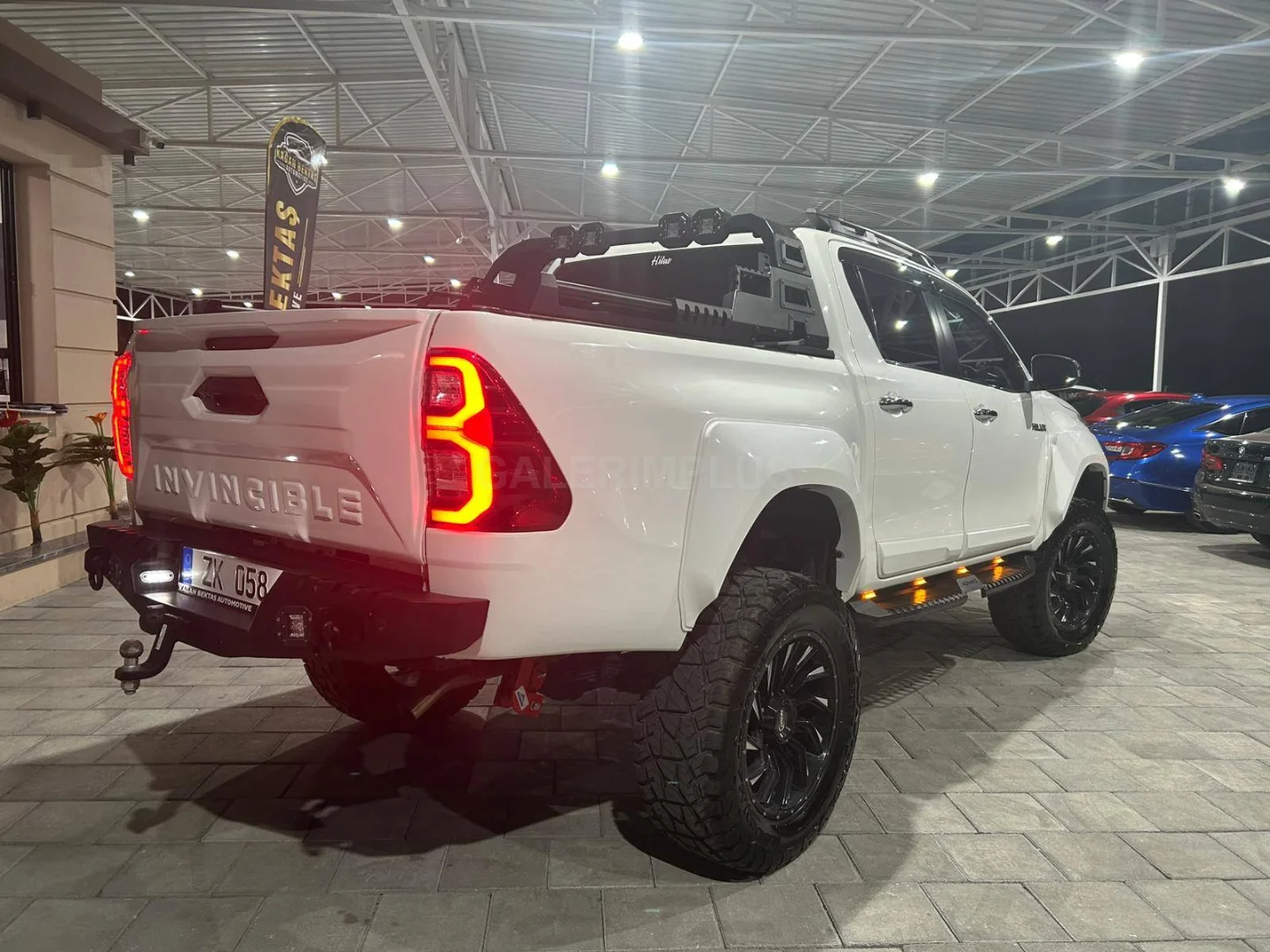 Toyota Hilux 2022 Satılık İkinci El - Thumbnail 4