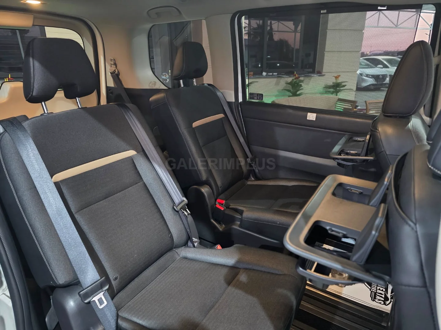 Nissan Serena 2023 Satılık İkinci El - Thumbnail 5