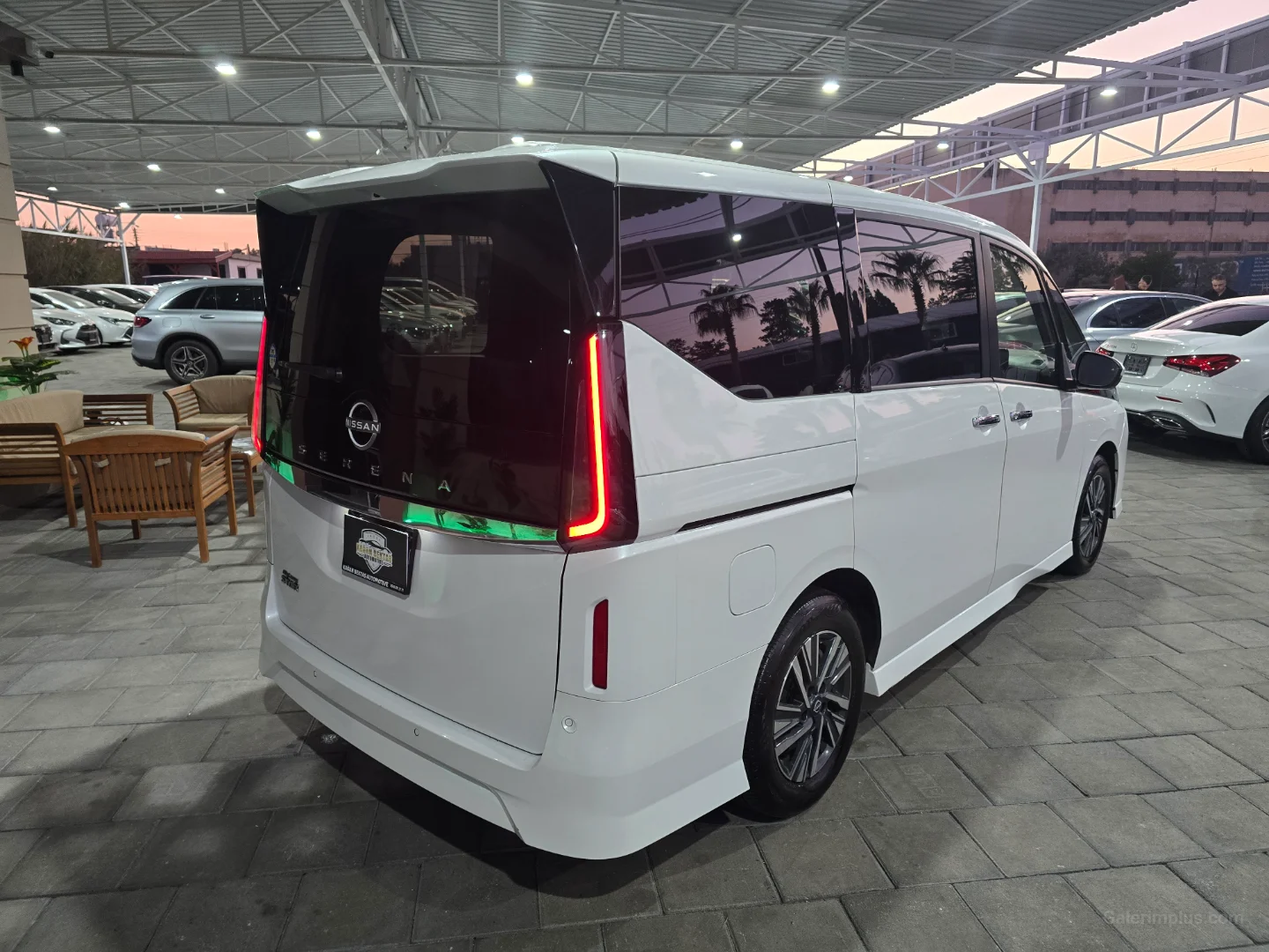 Nissan Serena 2023 Satılık İkinci El - Thumbnail 4