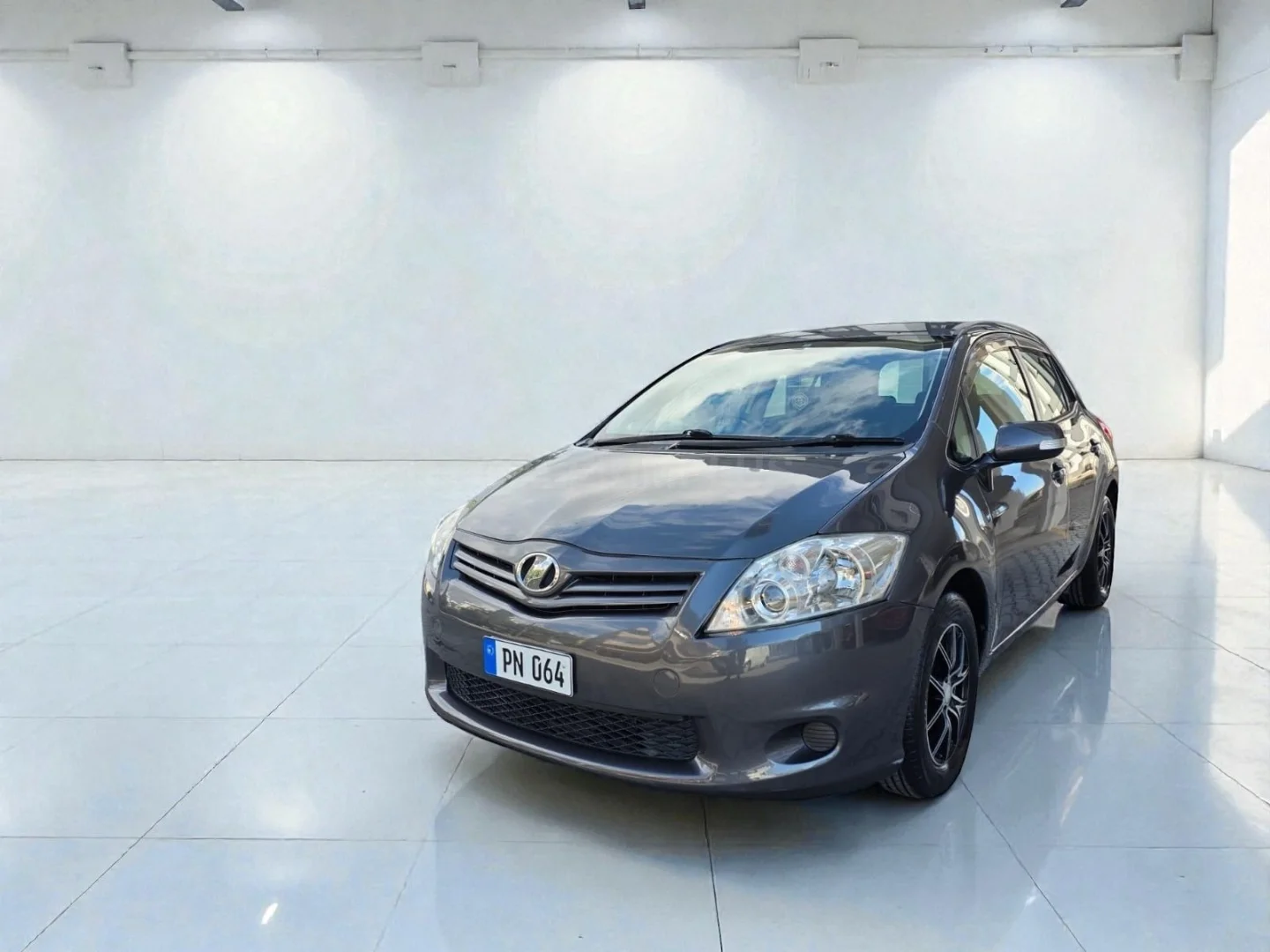 Toyota Auris 2011 Satılık İkinci El - Thumbnail 2