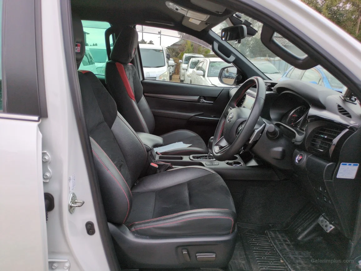 Toyota Hilux 2024 Satılık İkinci El - Thumbnail 6