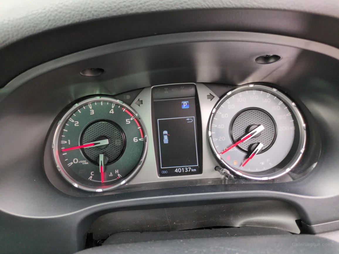 Toyota Hilux 2024 Satılık İkinci El - Thumbnail 7