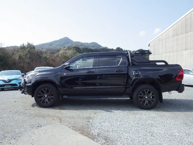 Toyota Hilux 2023 Satılık İkinci El - Thumbnail 3
