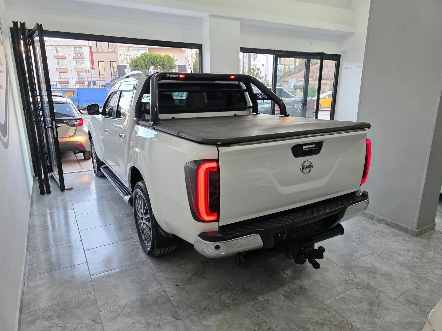 Nissan Navara 2017 Satılık İkinci El - Thumbnail 5