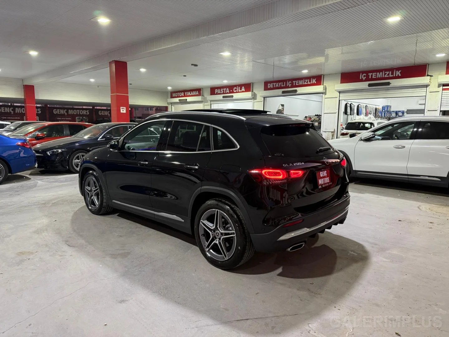 Mercedes - Benz GLA 2023 Satılık İkinci El - Thumbnail 4