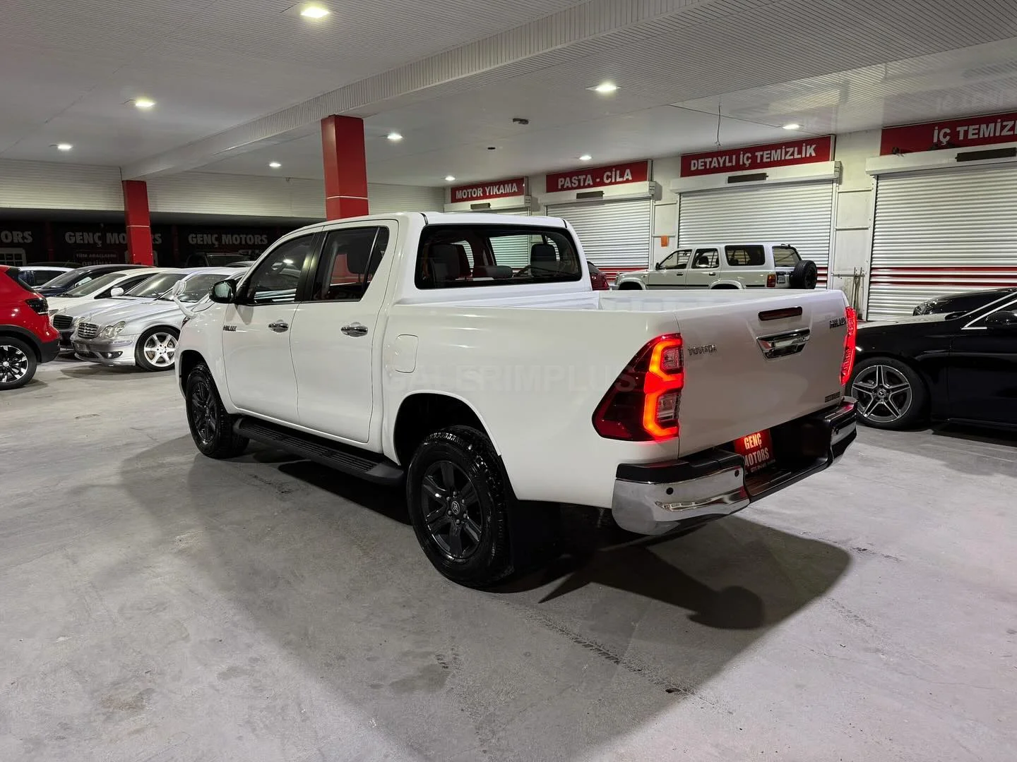 Toyota Hilux 2023 Satılık İkinci El - Thumbnail 5