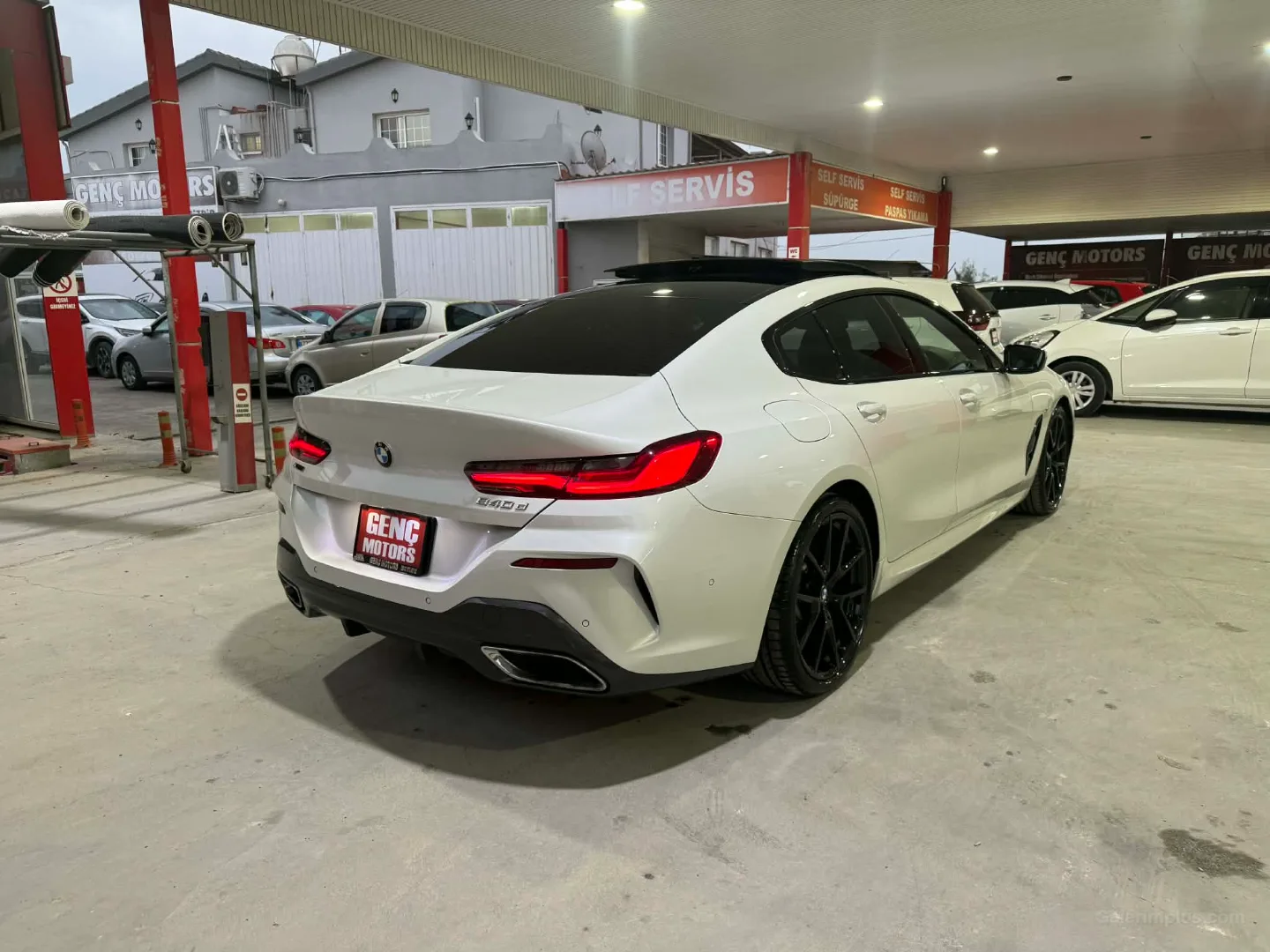 BMW 8 Serisi 2022 Satılık İkinci El - Thumbnail 2