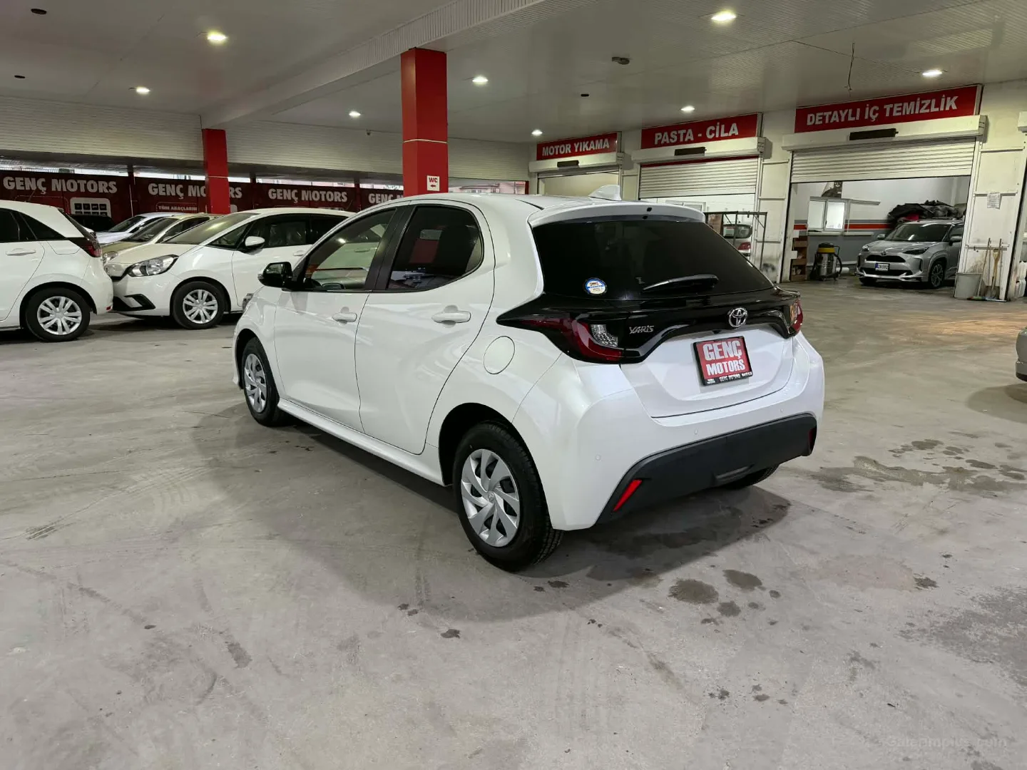 Toyota Yaris 2024 Satılık İkinci El - Thumbnail 4