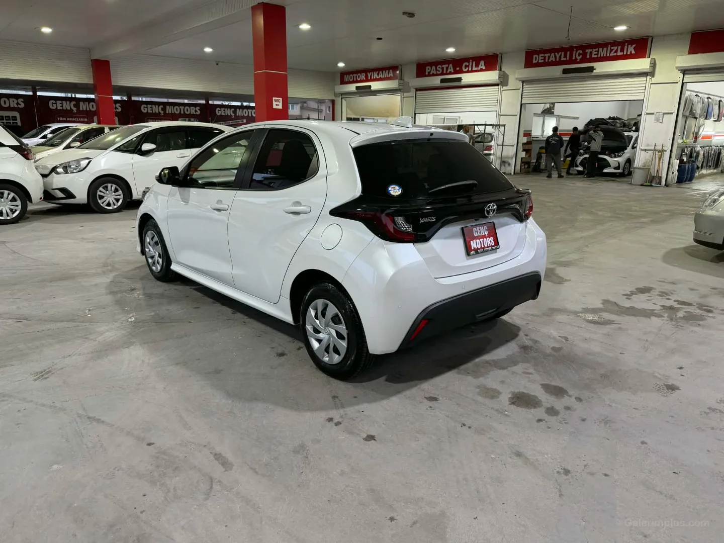 Toyota Yaris 2024 Satılık İkinci El - Thumbnail 4