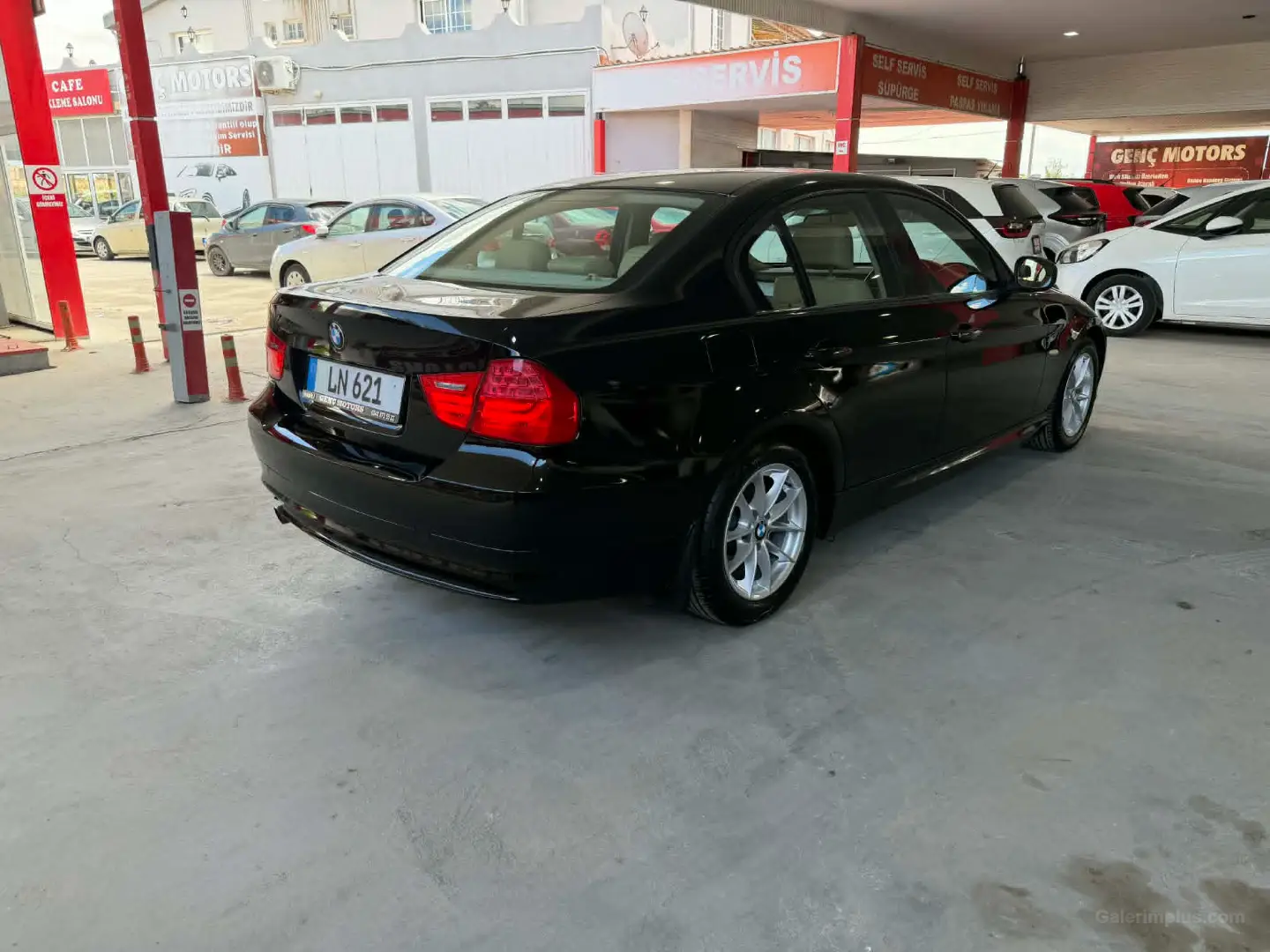 BMW 3 Serisi 2011 Satılık İkinci El - Thumbnail 2