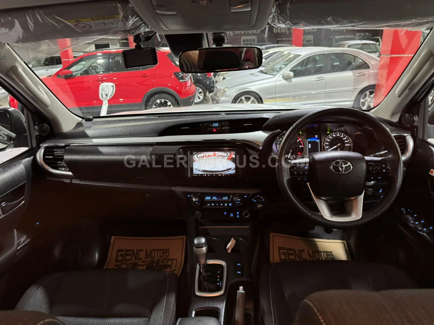 Toyota Hilux 2023 Satılık İkinci El - Thumbnail 8
