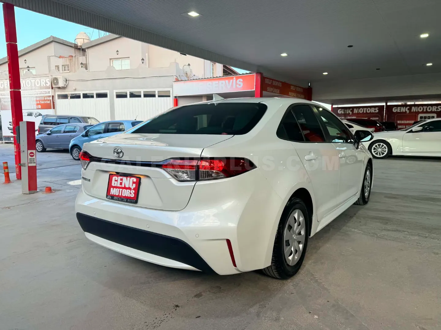 Toyota Corolla 2023 Satılık İkinci El - Thumbnail 2