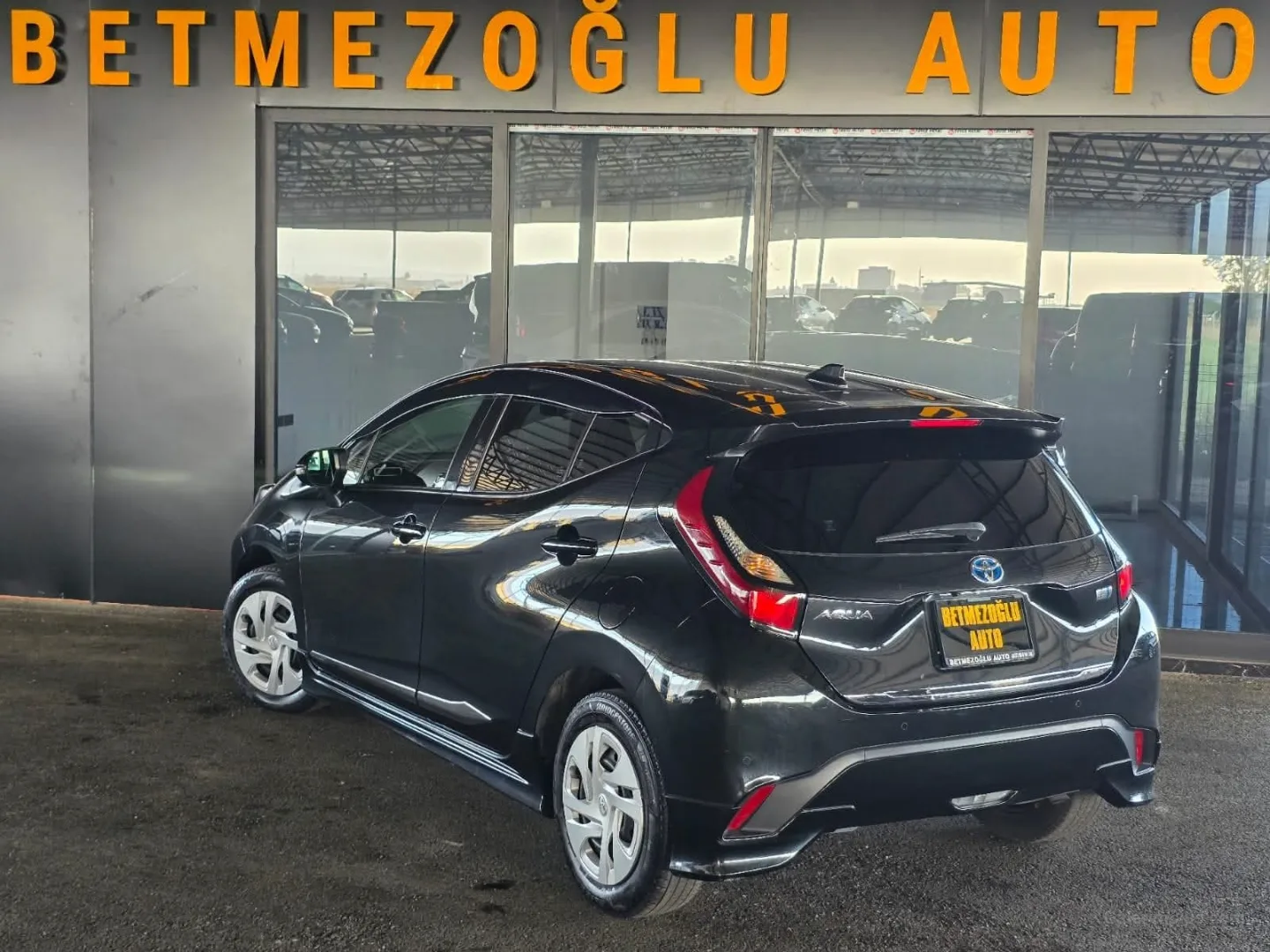 Toyota Aqua 2022 Satılık İkinci El - Thumbnail 3