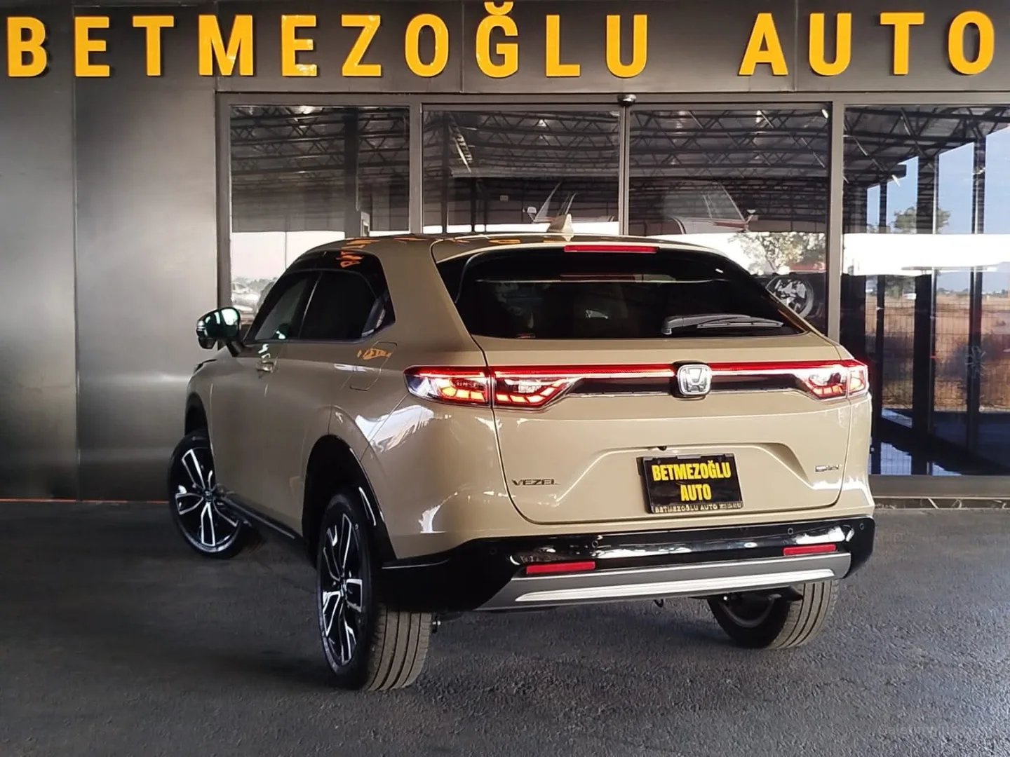 Honda Vezel 2022 Satılık İkinci El - Thumbnail 3