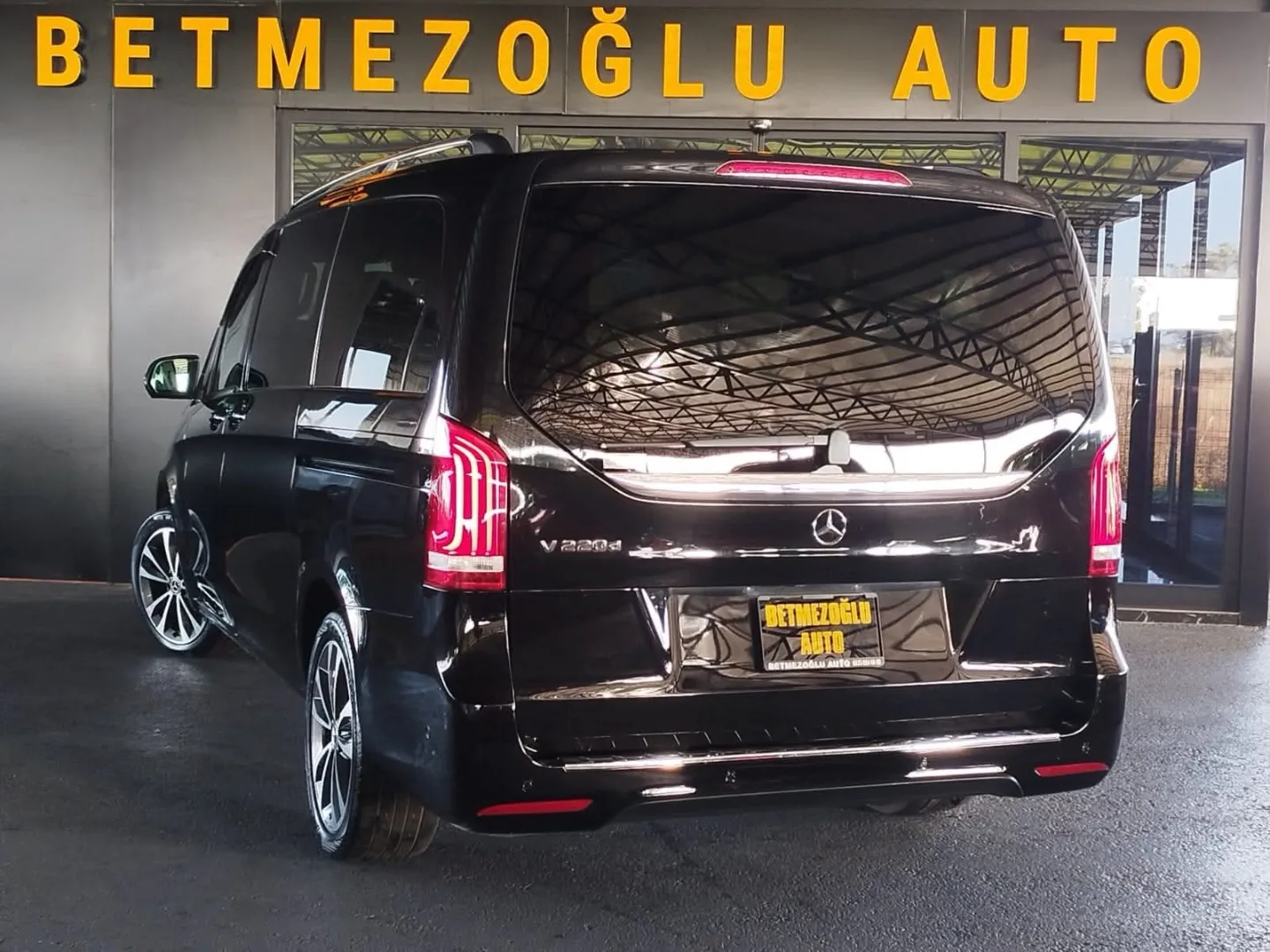 Mercedes - Benz V-Class 2021 Satılık İkinci El - Thumbnail 3
