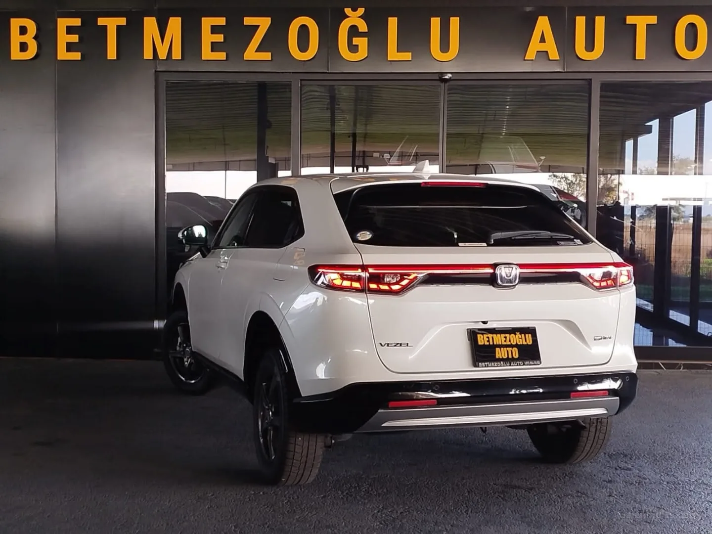 Honda Vezel 2022 Satılık İkinci El - Thumbnail 3