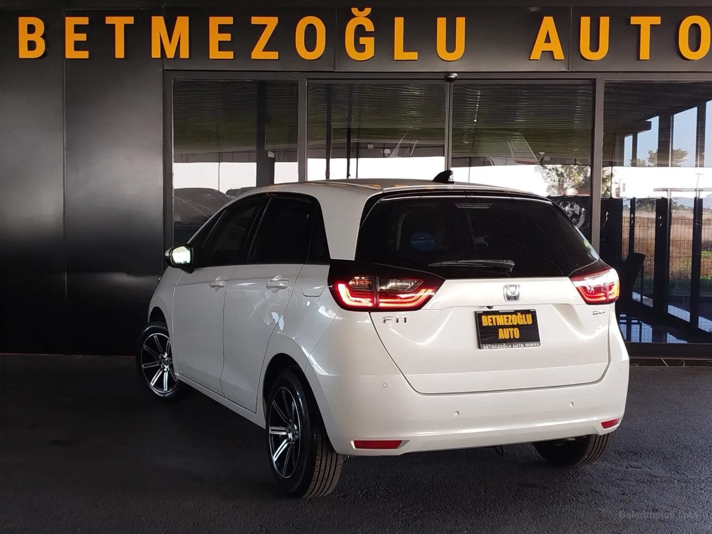 Honda Fit 2021 Satılık İkinci El - Thumbnail 3