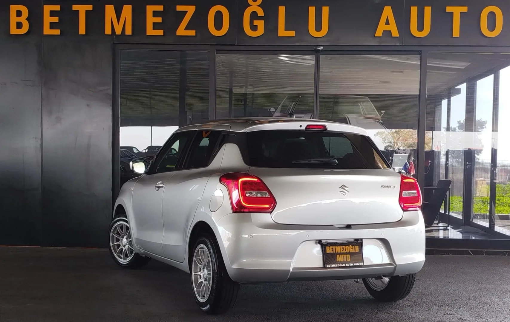 Suzuki Swift 2022 Satılık İkinci El - Thumbnail 3