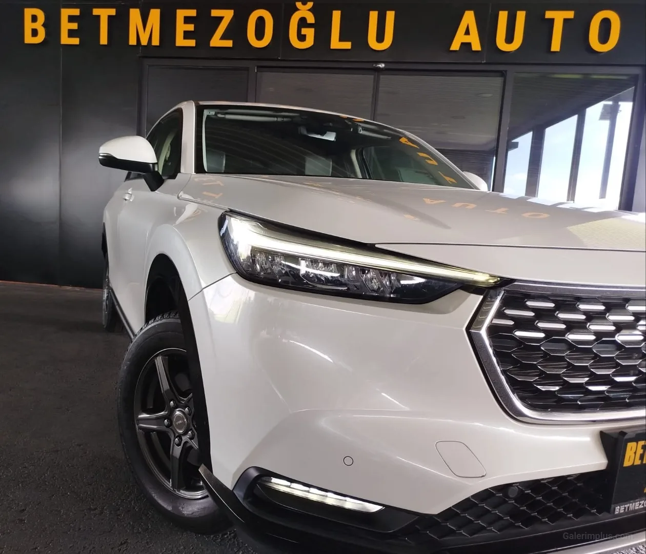 Honda Vezel 2021 Satılık İkinci El - Thumbnail 2