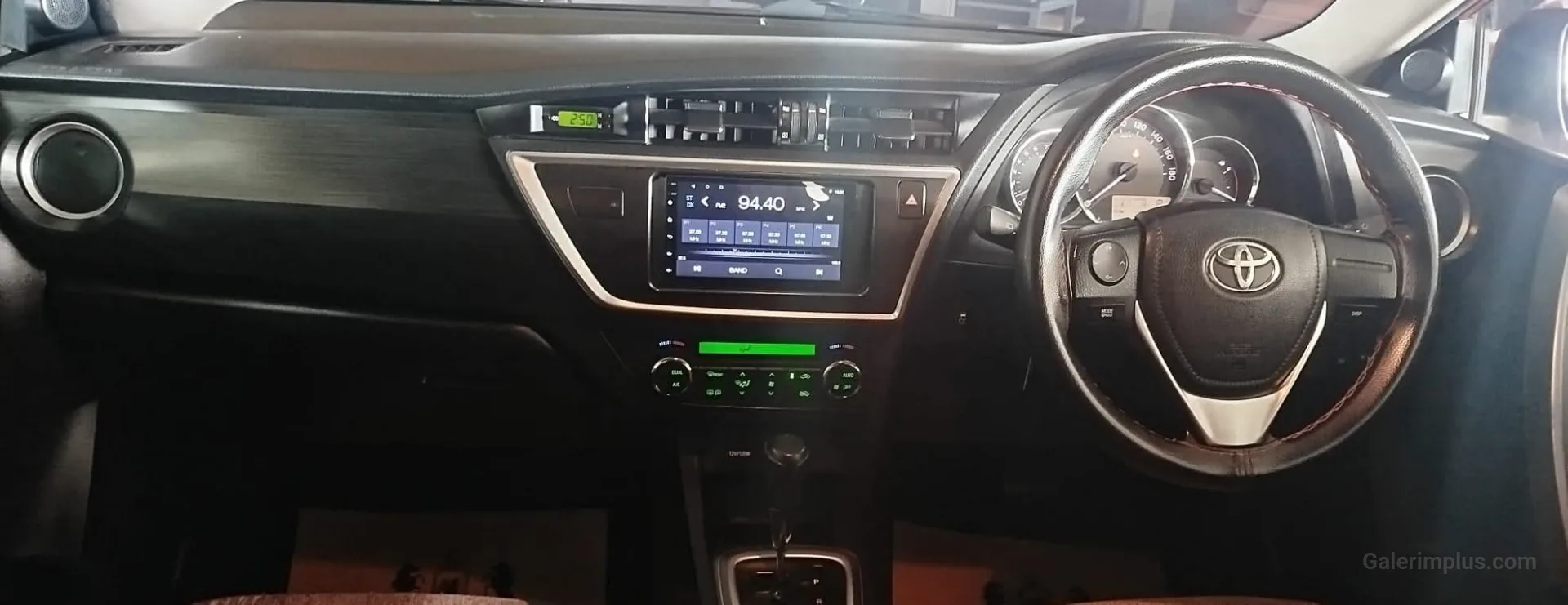 Toyota Auris 2013 Satılık İkinci El - Thumbnail 6