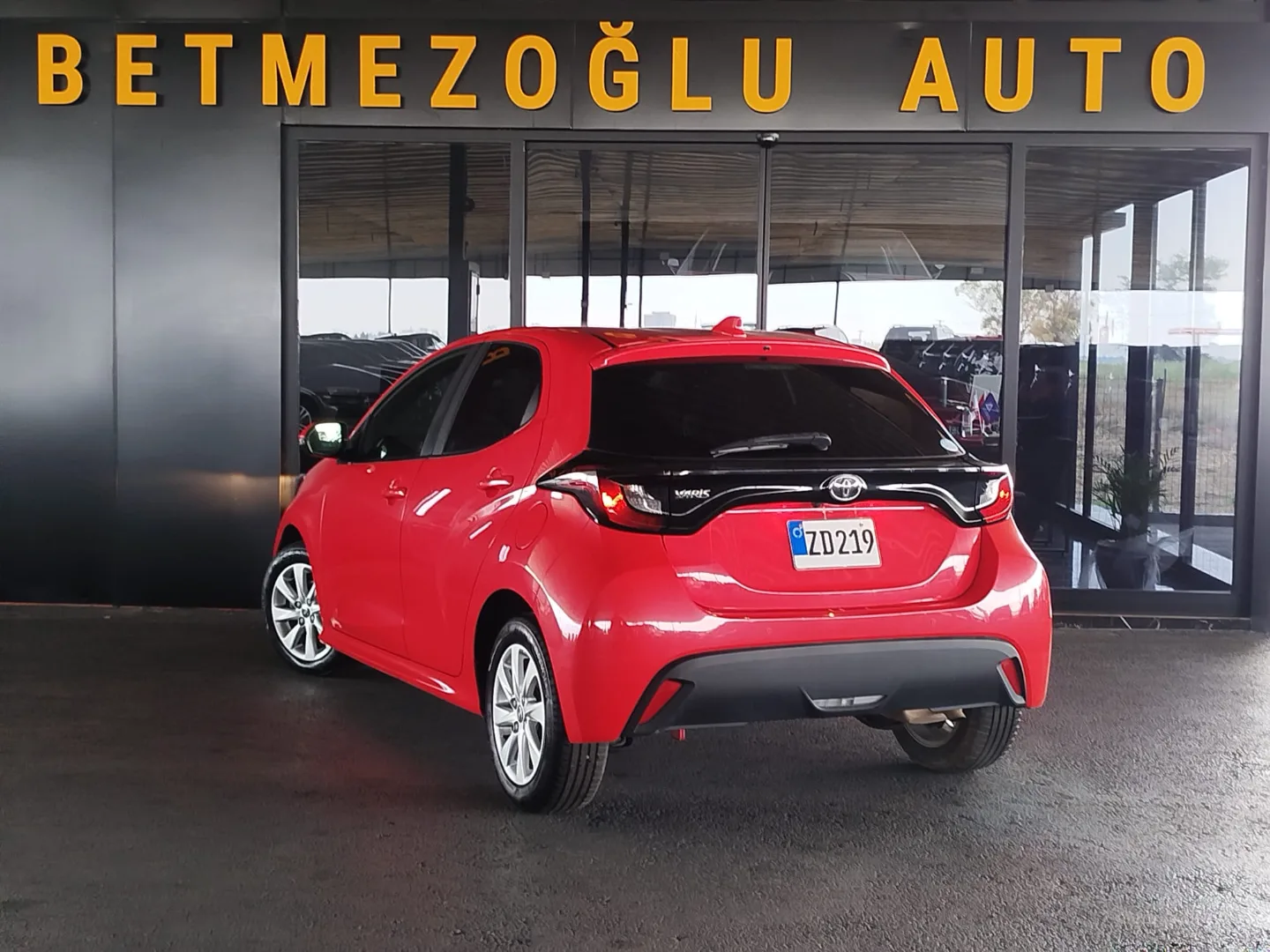 Toyota Yaris 2021 Satılık İkinci El - Thumbnail 3