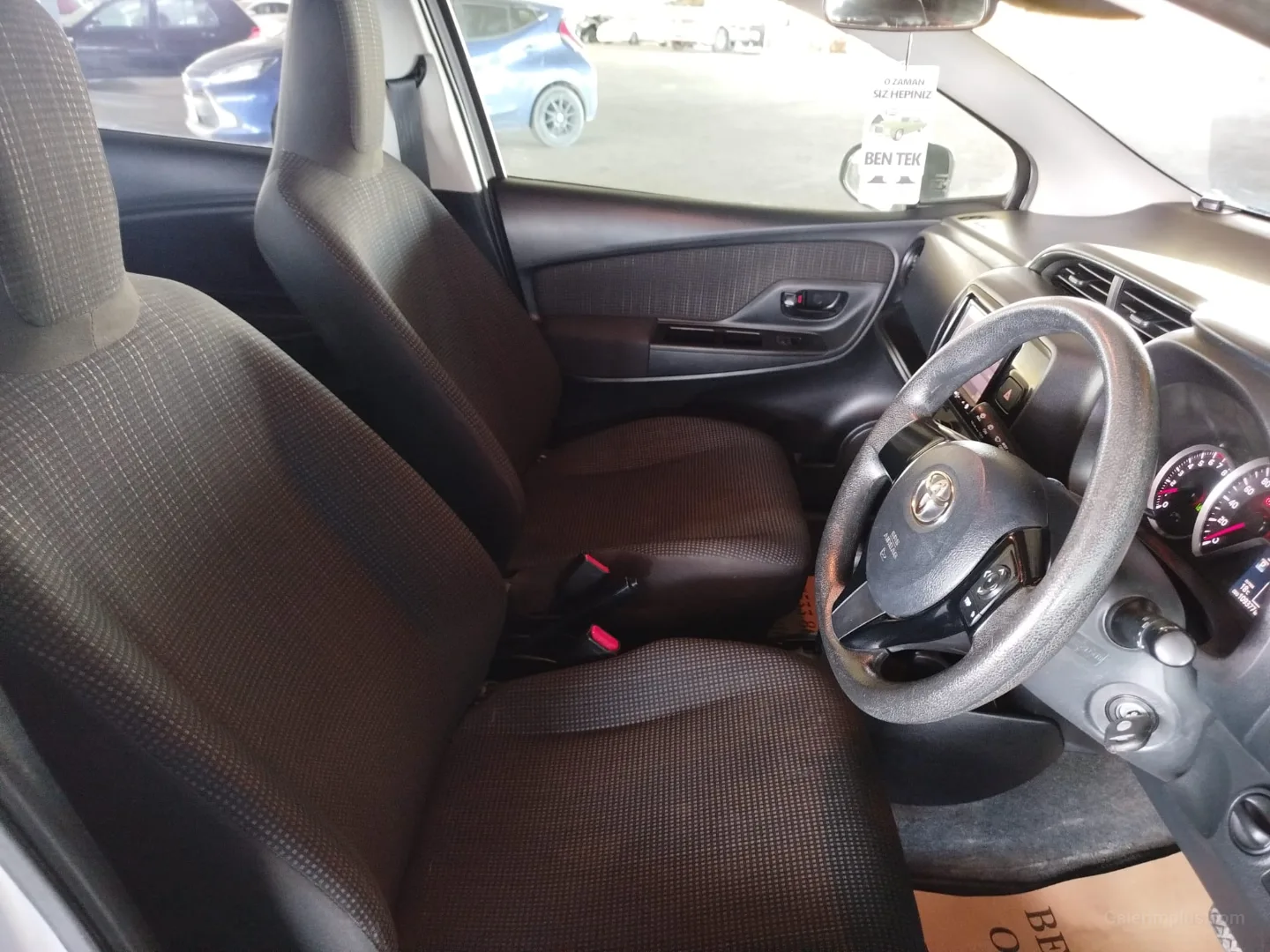 Toyota Vitz 2015 Satılık İkinci El - Thumbnail 4