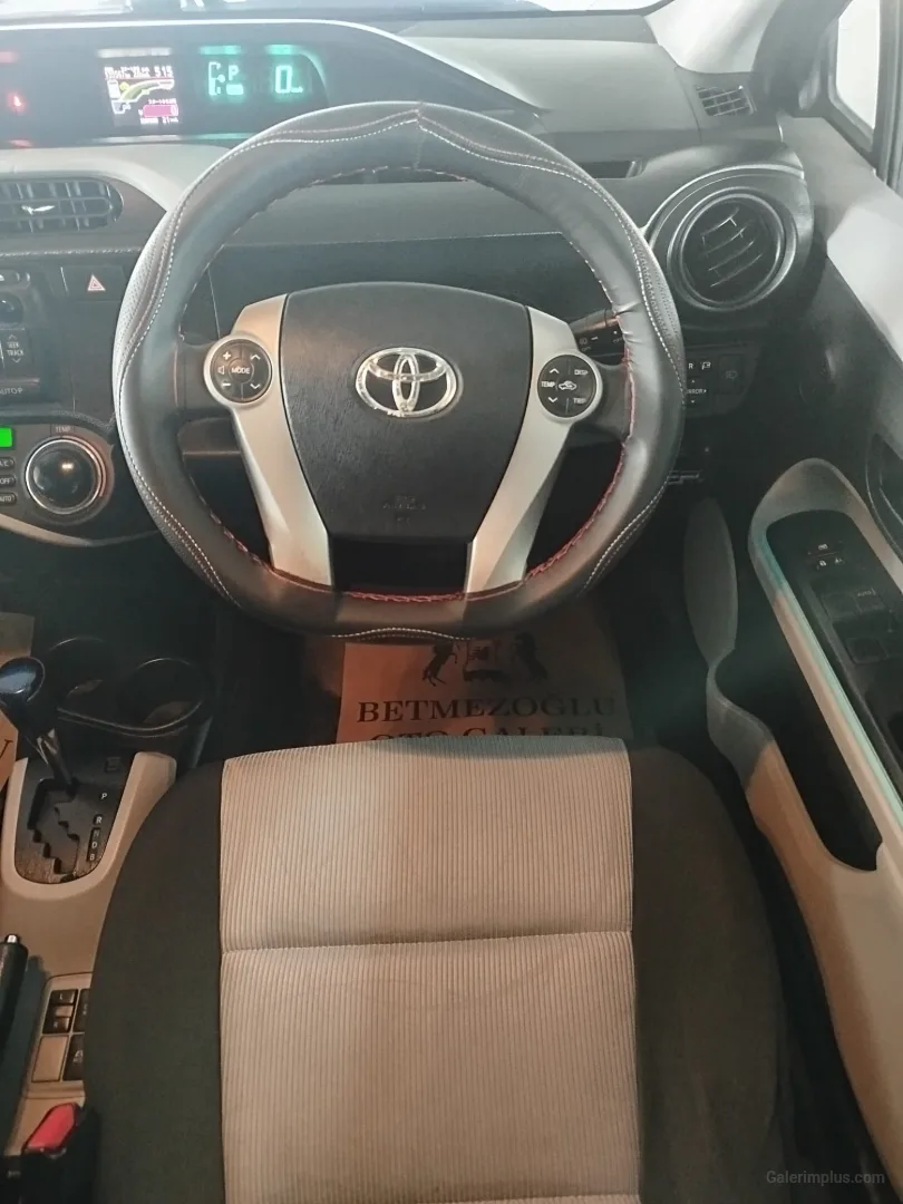 Toyota Aqua 2012 Satılık İkinci El - Thumbnail 5