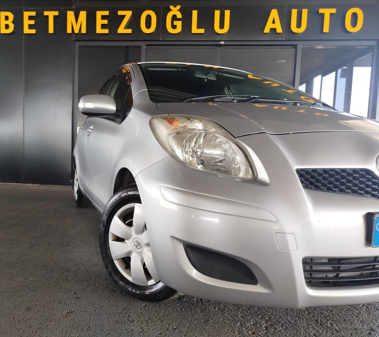 Toyota Vitz 2009 Satılık İkinci El - Thumbnail 2