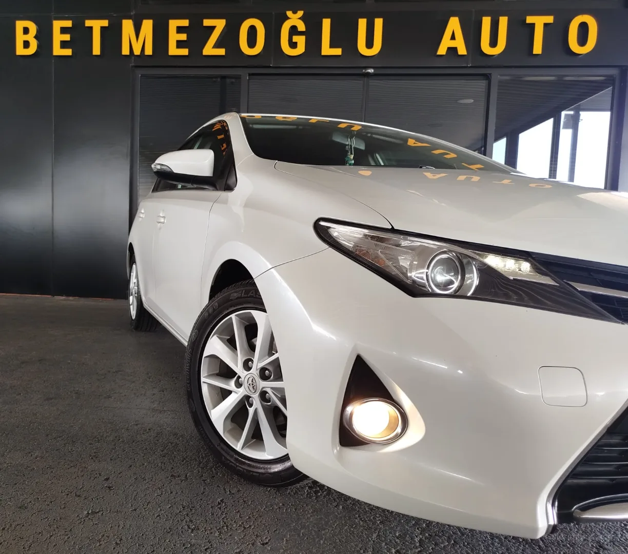 Toyota Auris 2013 Satılık İkinci El - Thumbnail 2