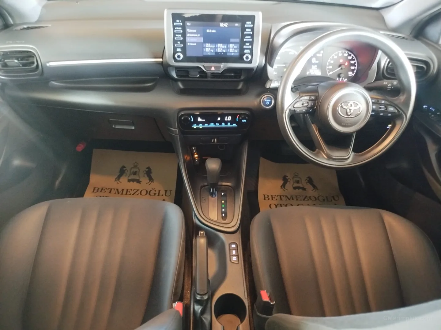 Toyota Yaris 2022 Satılık İkinci El - Thumbnail 6