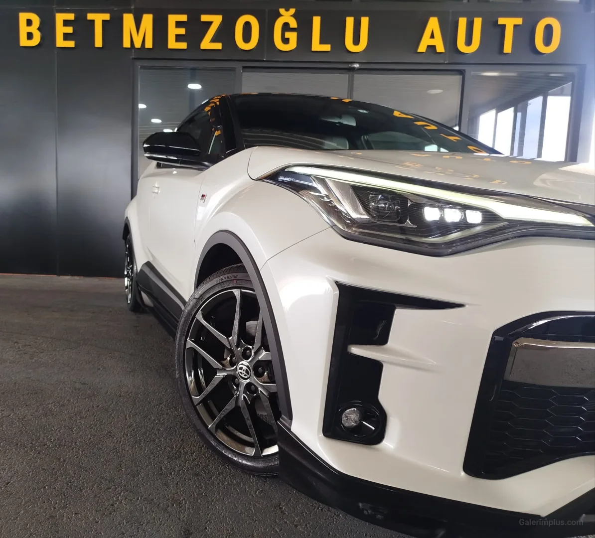 Toyota C-HR 2021 Satılık İkinci El - Thumbnail 2