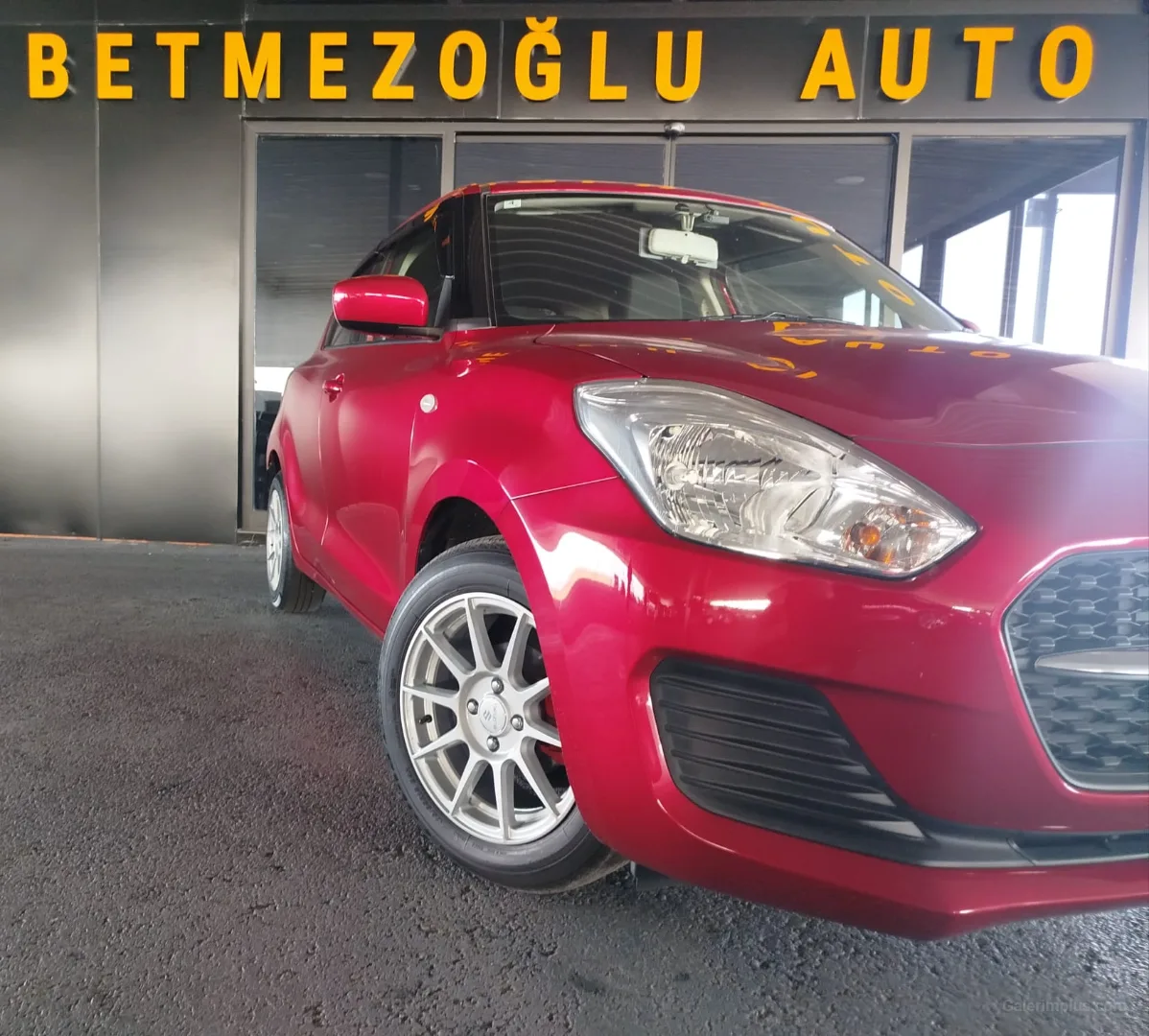 Suzuki Swift 2023 Satılık İkinci El - Thumbnail 2