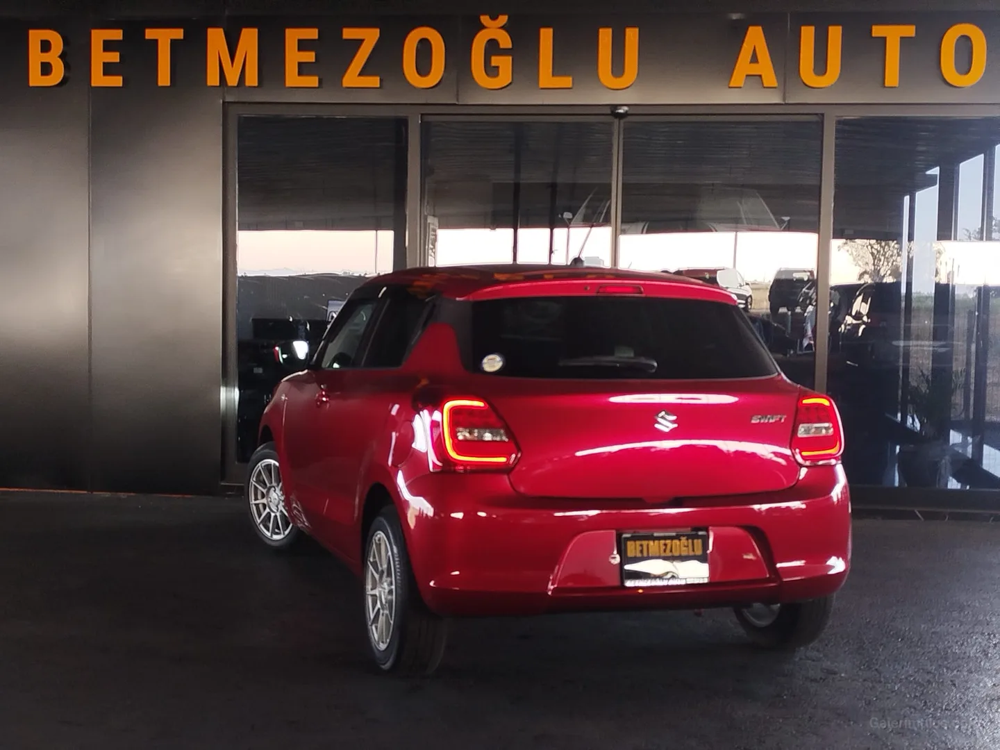 Suzuki Swift 2023 Satılık İkinci El - Thumbnail 3