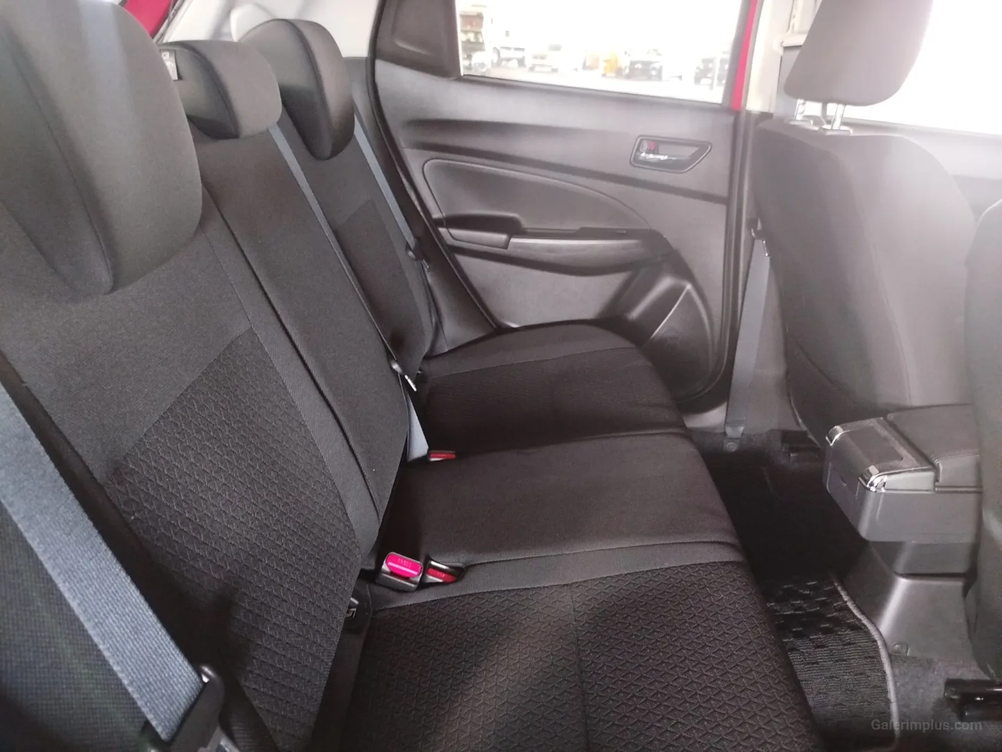 Suzuki Swift 2023 Satılık İkinci El - Thumbnail 8