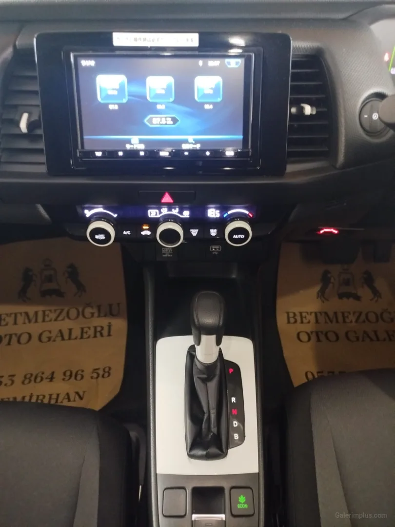 Honda Fit 2022 Satılık İkinci El - Thumbnail 7