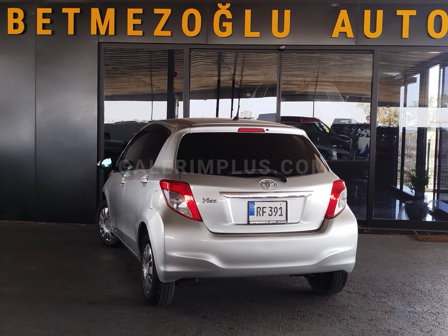 Toyota Vitz 2014 Satılık İkinci El - Thumbnail 3