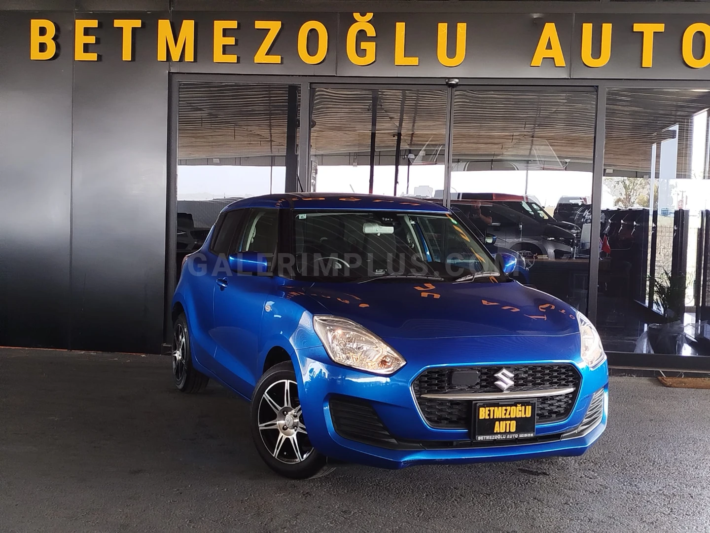 Suzuki Swift 2023 Satılık İkinci El - Fotoğraf 1