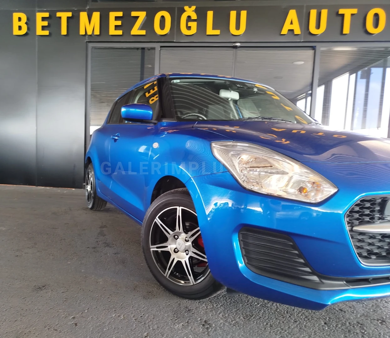 Suzuki Swift 2023 Satılık İkinci El - Thumbnail 2