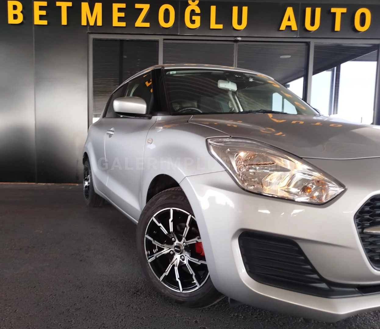 Suzuki Swift 2023 Satılık İkinci El - Thumbnail 2