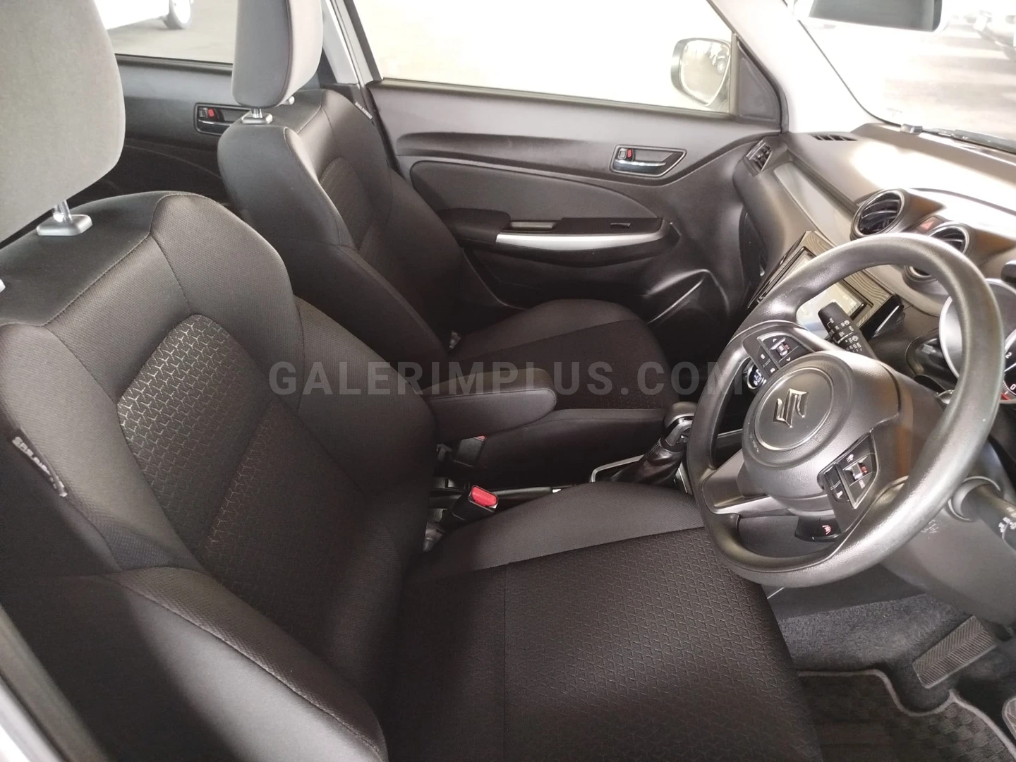 Suzuki Swift 2023 Satılık İkinci El - Thumbnail 6