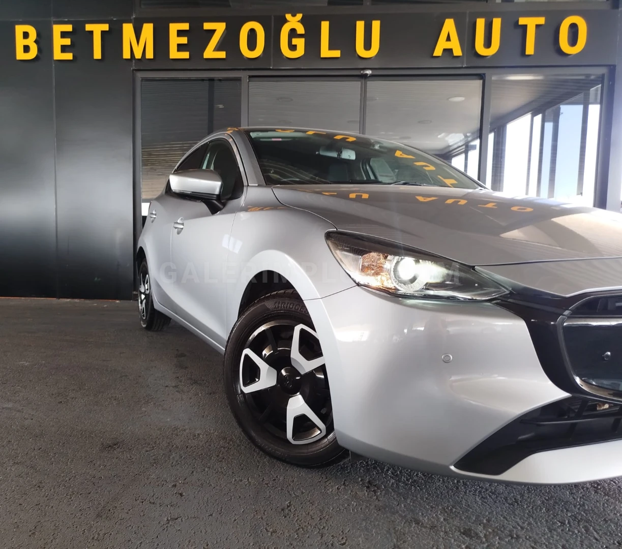 Mazda 2 2023 Satılık İkinci El - Thumbnail 2