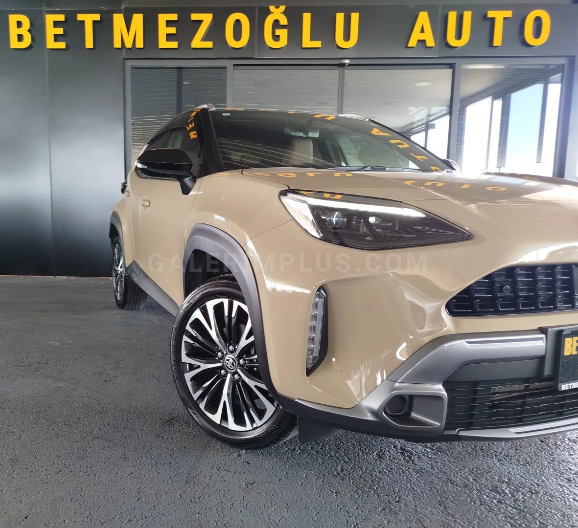 Toyota Yaris Cross 2024 Satılık İkinci El - Thumbnail 2