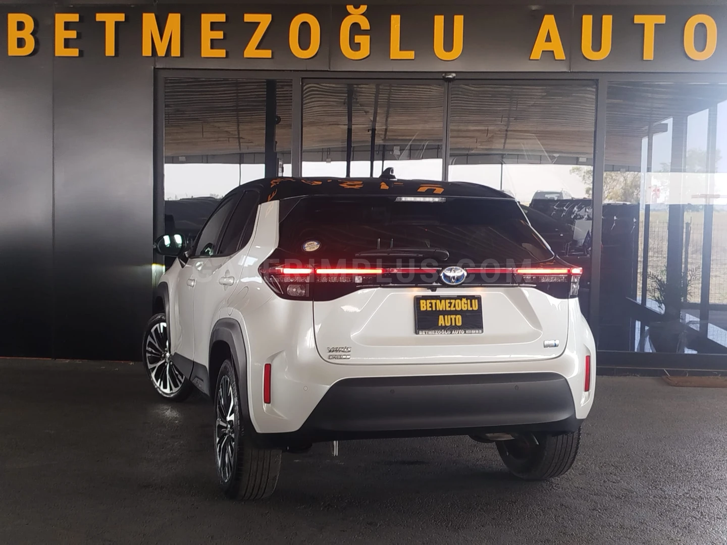Toyota Yaris Cross 2023 Satılık İkinci El - Thumbnail 3